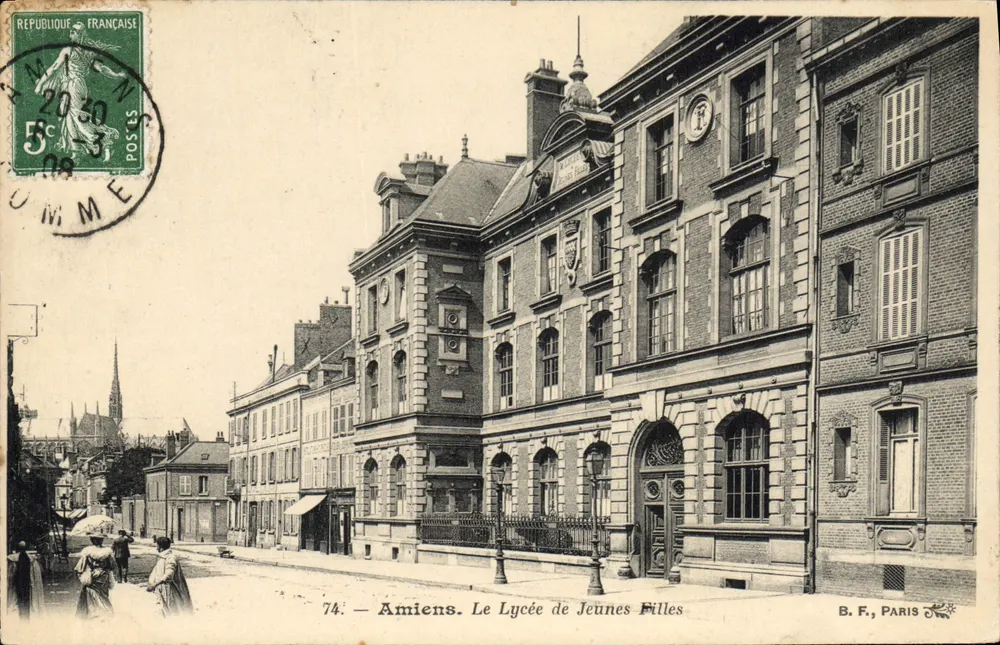 Amiens — O Liceu de Meninas — B. F., Paris - Frente