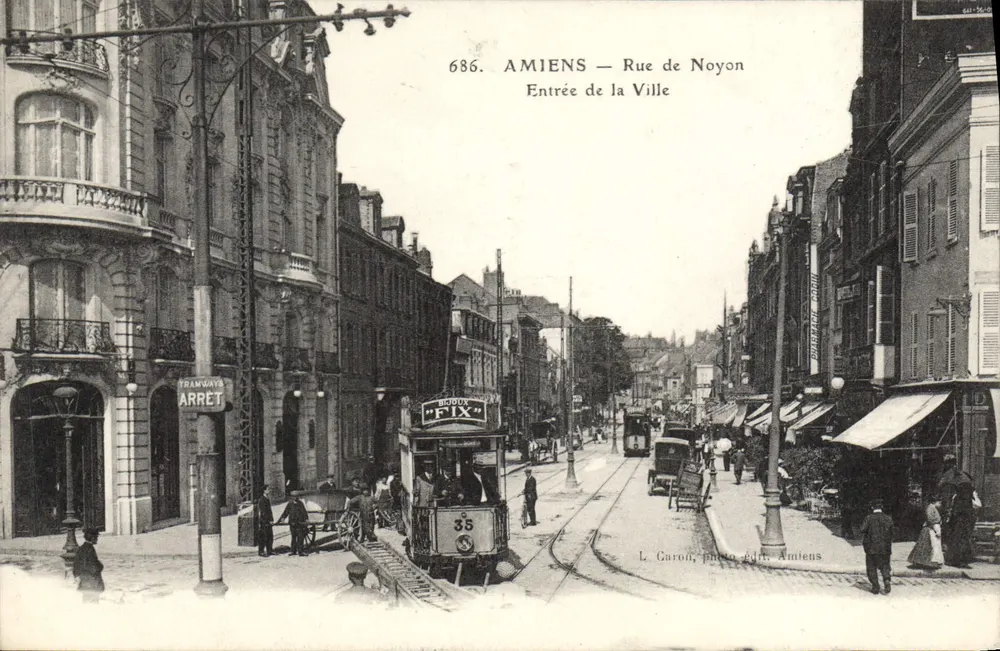 Amiens — Rue de Noyon — Eingang in die Stadt — L. Garon, Foto. Verlag Amiens - Vorderseite