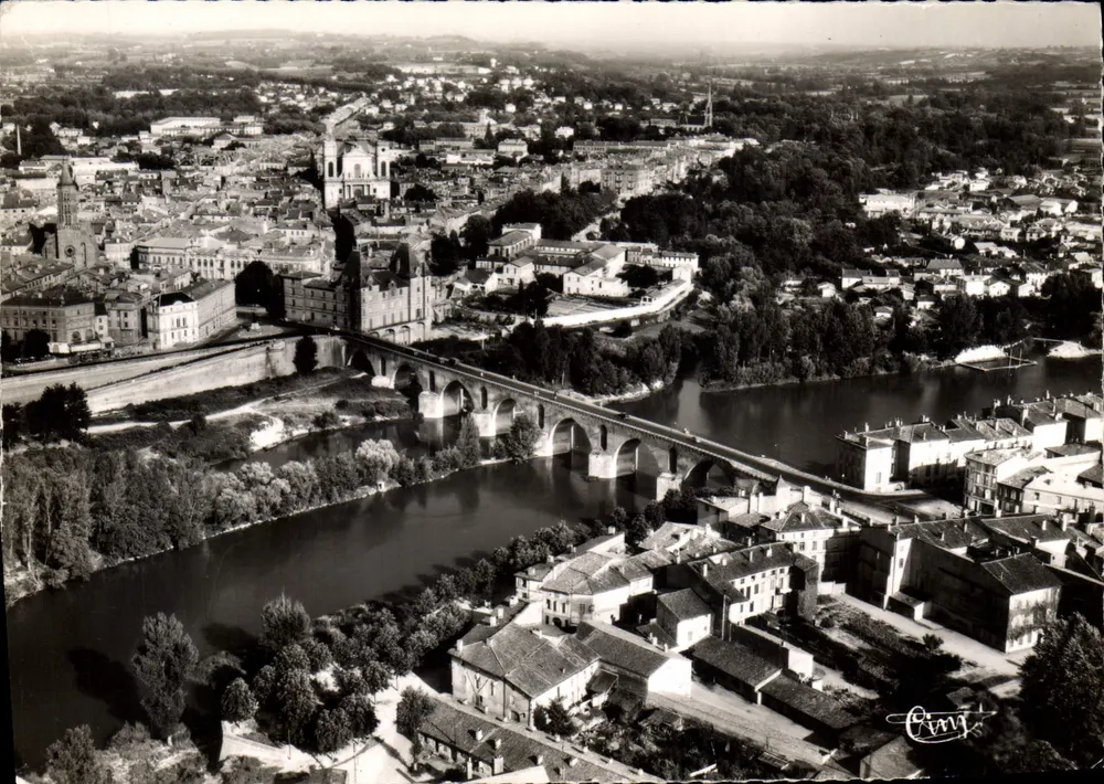 Montauban (Tarn) — Luftaufnahme — Éditions Macon - Vorderseite