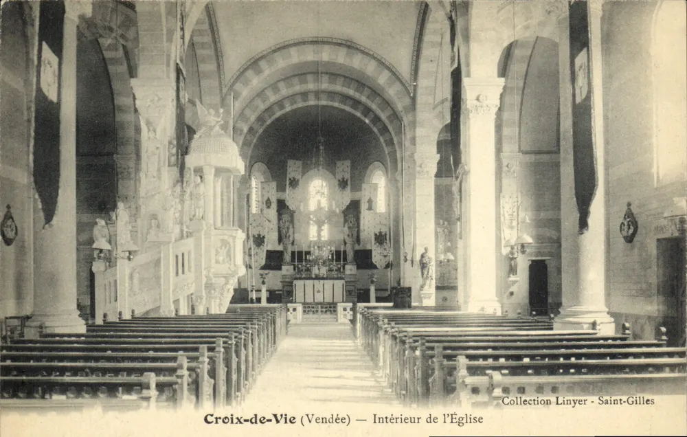 Croix-de-Vie (Vendée) — Interior da Igreja — Coleção Linyer-Saint-Gilles - Frente