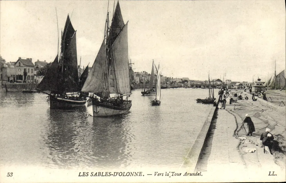 Les Sables-d'Olonne — Em direção à Torre Arundel — LL. n° 53 - Frente