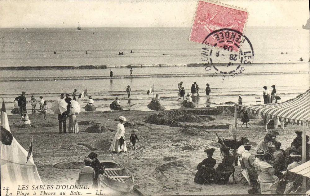 Les Sables-d'Olonne — A Praia na Hora do Banho — LL. n°14 - Frente