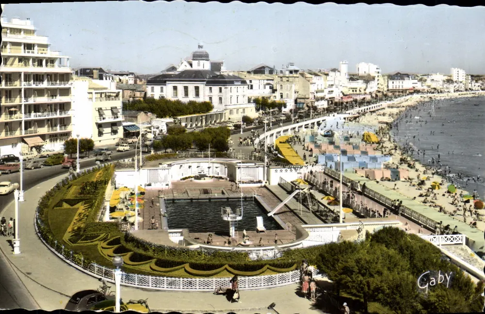 Les Sables-d'Olonne — A Piscina e a Praia — Editor Gaby - Frente