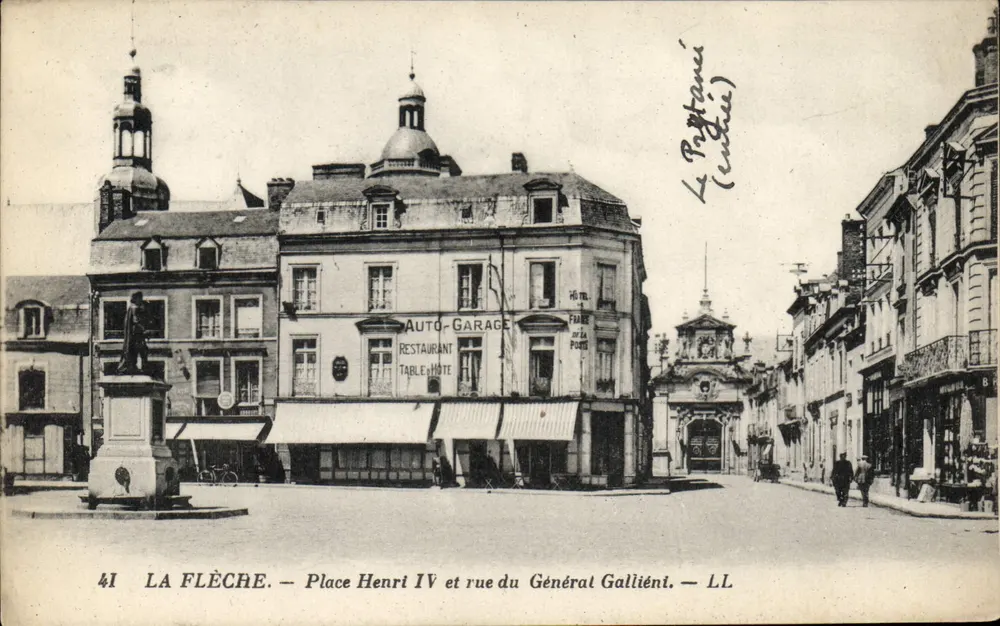 La Flèche — Place Henri IV und Rue du Général Galliéni — LL - Vorderseite