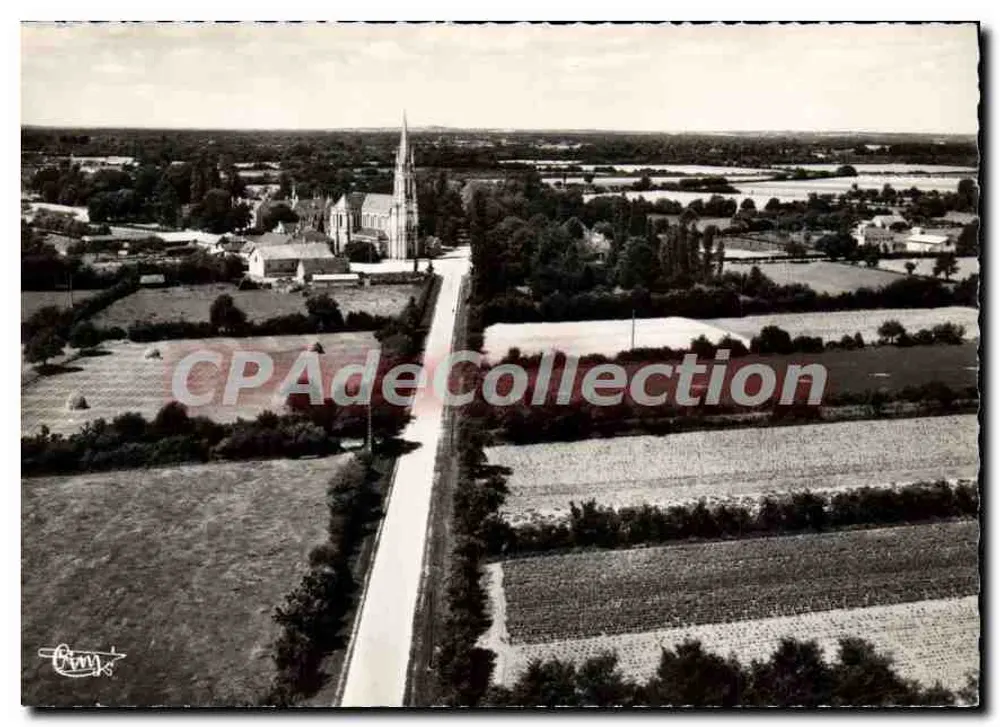 Die Kapelle des Eichbaums (Sarthe) — Luftbild — Verlag COMBIÉ IMP. MASON - Vorderseite
