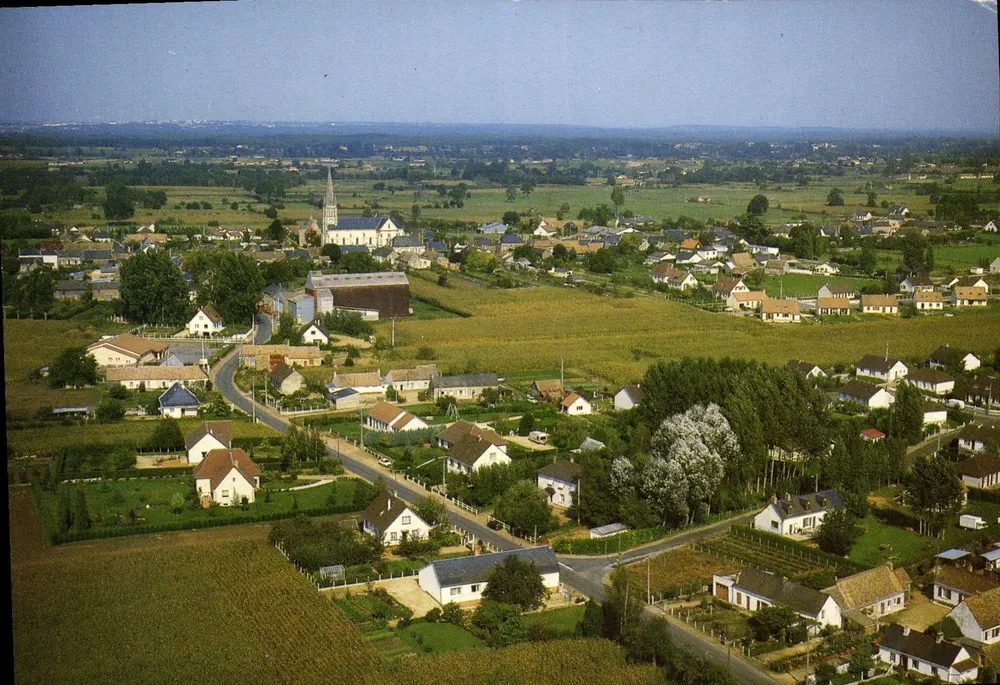 Laigné-en-Belin (Sarthe) — Allgemeine Luftaufnahme — Éditions & Impressions Combier, Macon - Vorderseite