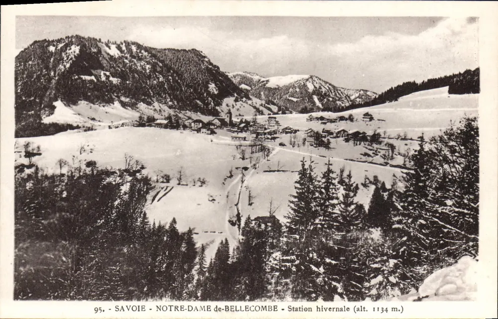 Savoie - Notre-Dame de Bellecombe - Winterstation (Höhe 1134 m.) - Vorderseite