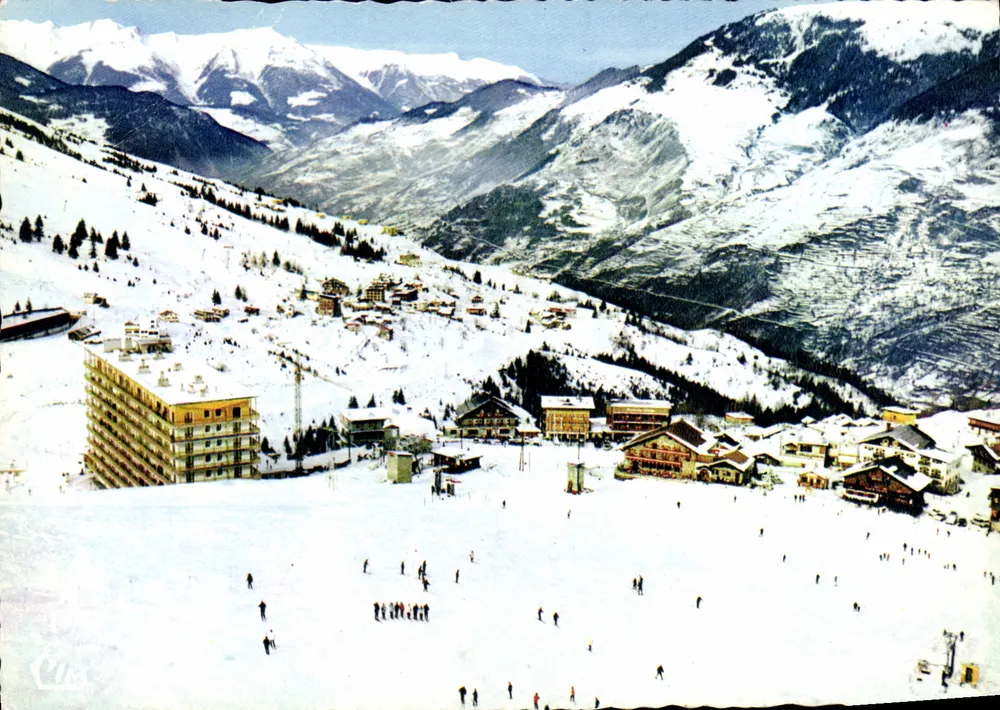 Courchevel — Vue générale aérienne — Combière Imp. (S.A.P.L.) - Frente