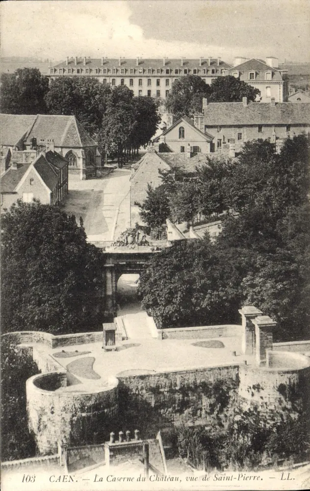 Caen — La Caserna del Castillo, vista de San Pedro — LL. n° 103 - Anverso