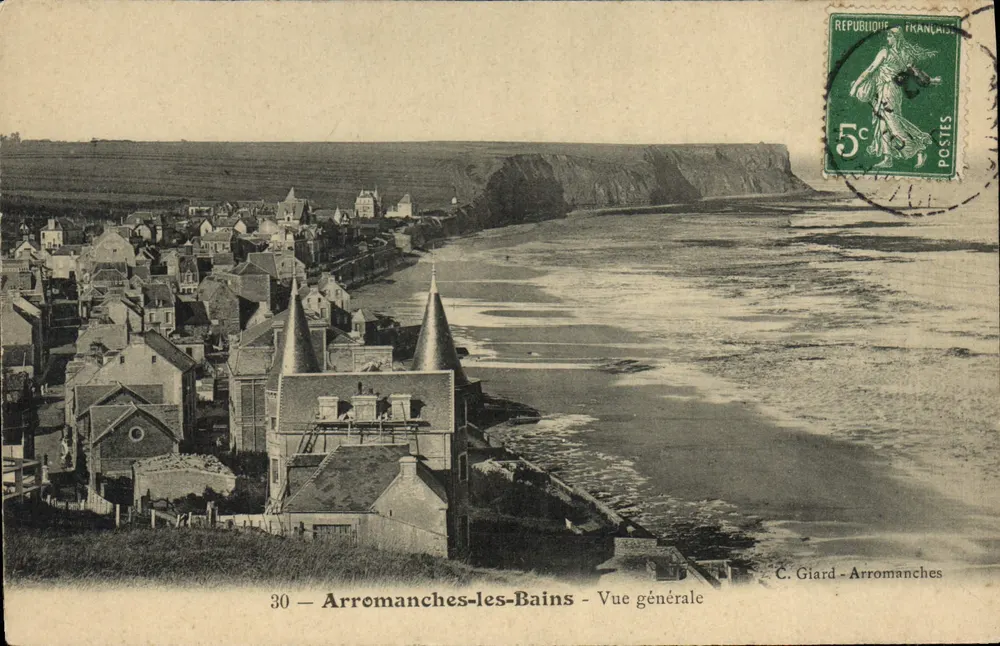 Arromanches-les-Bains — Vista geral — C. Giard - Frente