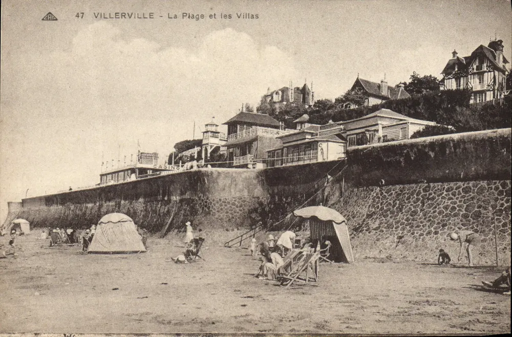Villerville - A Praia e as Villas — Bilhete postal antigo n°47, editor AHC - Frente