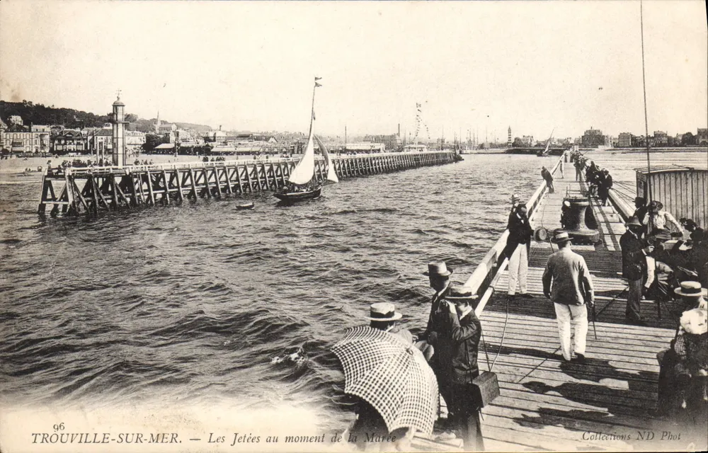 Trouville-sur-Mer — Die Piers zur Zeit der Flut — Sammlung ND Phot - Vorderseite