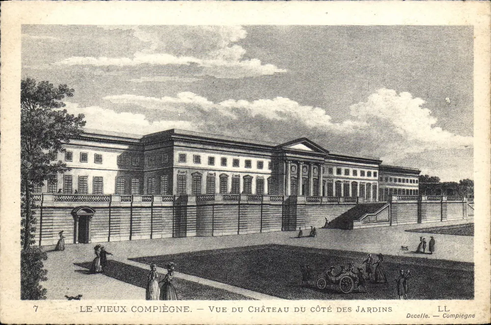 Alt Compiègne — Blick auf den Schlosshof — Decelle, Compiègne - Vorderseite