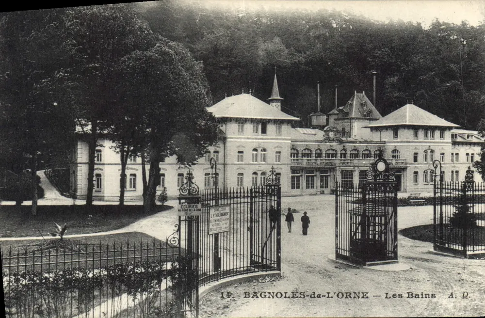 Bagnolés-de-l'Orne — Os Banhos — A.D. — Currais Naturais da L'Étalsberg - Frente