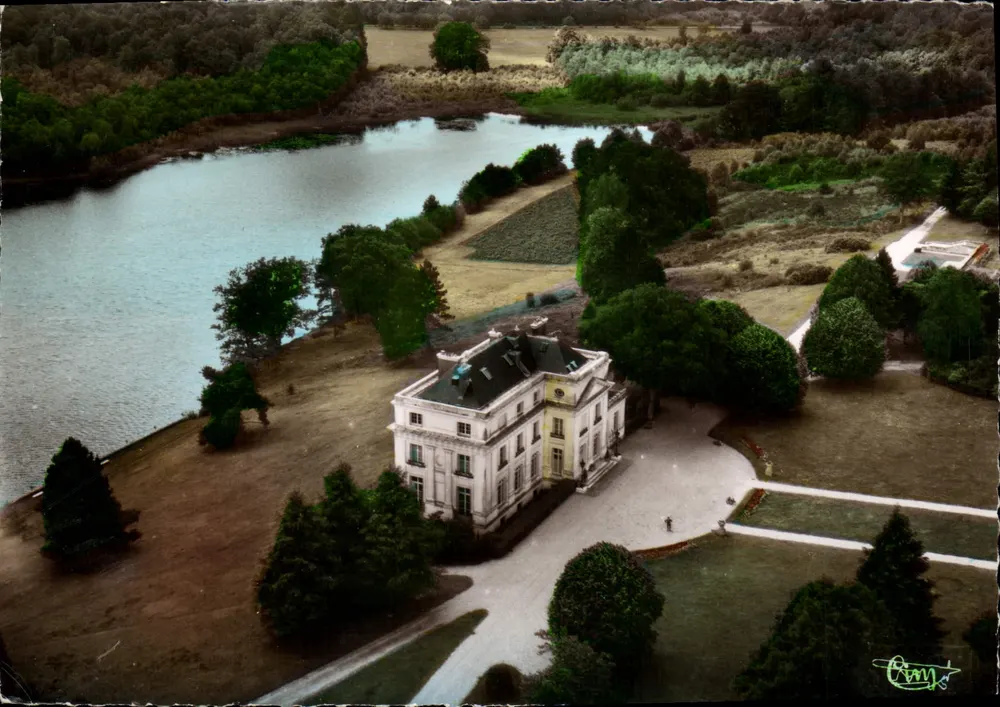Randonnai (Orne) — O Castelo e o Lago — Edições Aéreas WACON - Frente