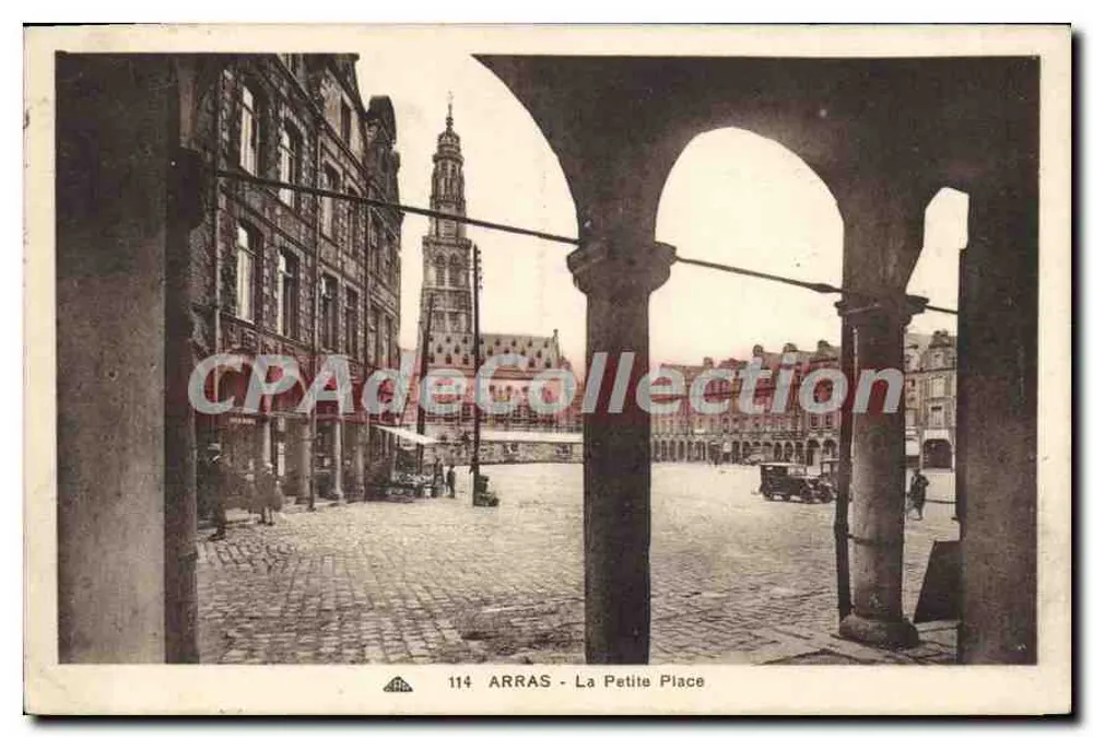 Arras - A Petite Place — vista de um portal — editor CPADeCollection, n° 114 - Frente