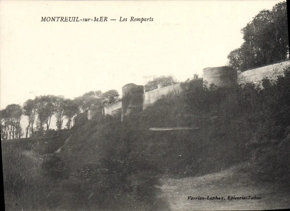 Montreuil-sur-Mer — Die Mauern — Verrier-Lephay, Lebensmittel-Tobakgeschäft - Vorderseite