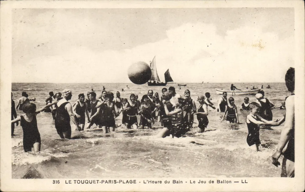Le Touquet-Paris-Plage — Die Badezeit — Das Ballspiel — LL — n°316 - Vorderseite