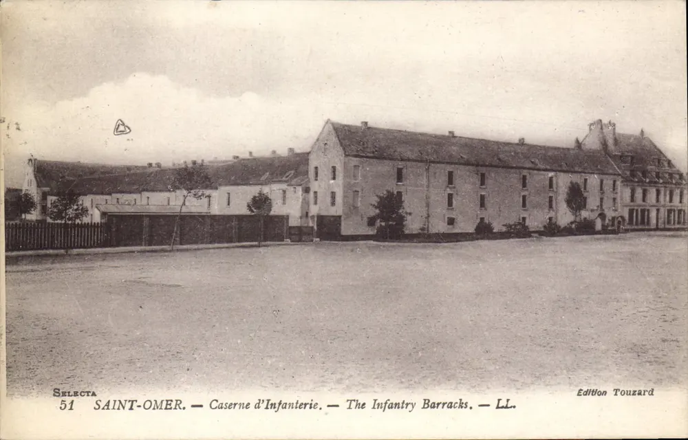 Saint-Omer — Quartel de Infantaria — The Infantry Barracks — LL. — Édition Touzard - Frente
