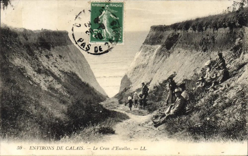 Arredores de Calais — Le Cran d'Escalles — LL. - Frente