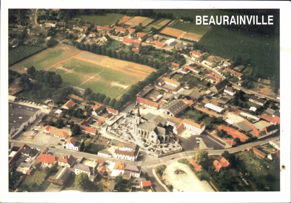 Beaurainville — Luftbild des Zentrums — Edition Monachrome, Nr. 911 - Vorderseite