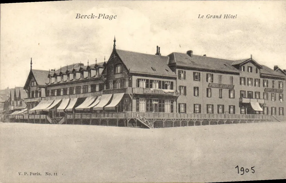 Berck-Plage — Het Grand Hôtel — V.P. Paris No. 11 - Voorkant