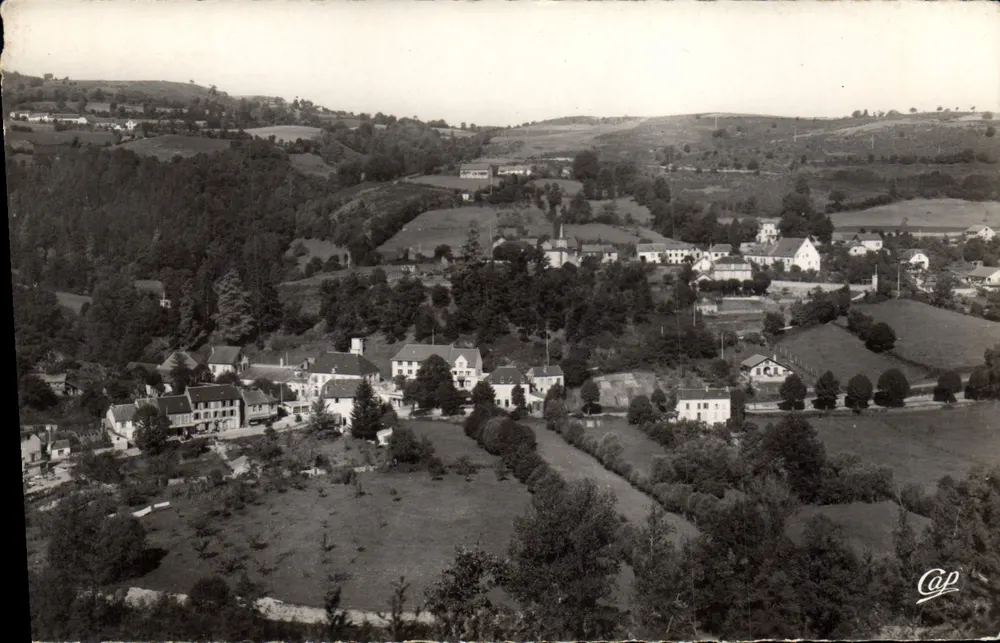 Châteauneuf-les-Bains — Vista geral — C.A.P. Paris - Frente