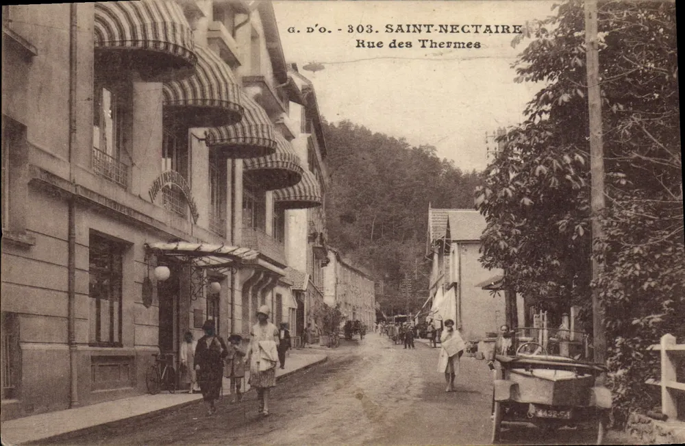 Saint-Nectaire — Rue des Thermes — G. D'O. - 303 - Frente