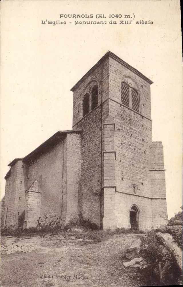 Fournols (Al. 1040 m.) — Die Kirche, Monument des 13. Jahrhunderts — Foto von Combier Macon - Vorderseite