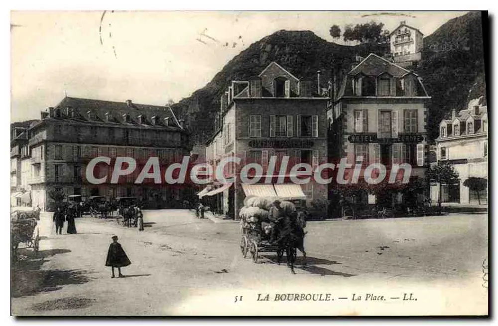 La Bourboule — A Praça — LL. — n° 51 - Frente