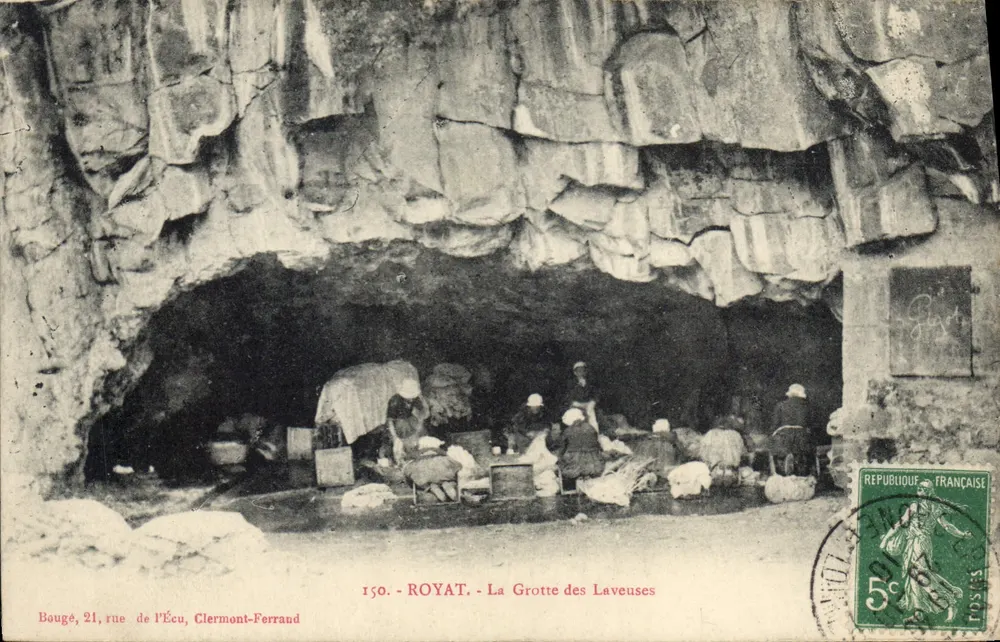 Royat - A Gruta das Lavadeiras — editor Bougé, rua de l'Écu, Clermont-Ferrand, n°150 - Frente