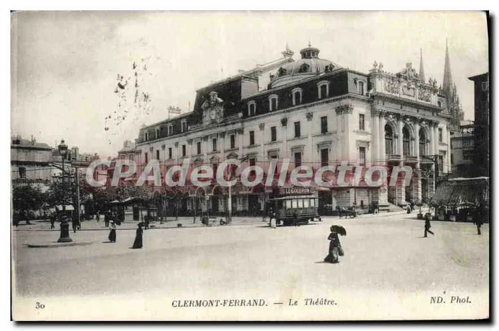 Clermont-Ferrand — O Teatro — ND. Fot. - Frente