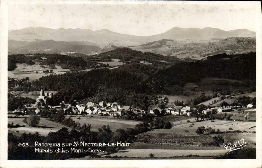 Panorama über Saint-Nectaire-le-Haut — Murois und die Monts-Dore — G.d'O. — n° 803 - Vorderseite
