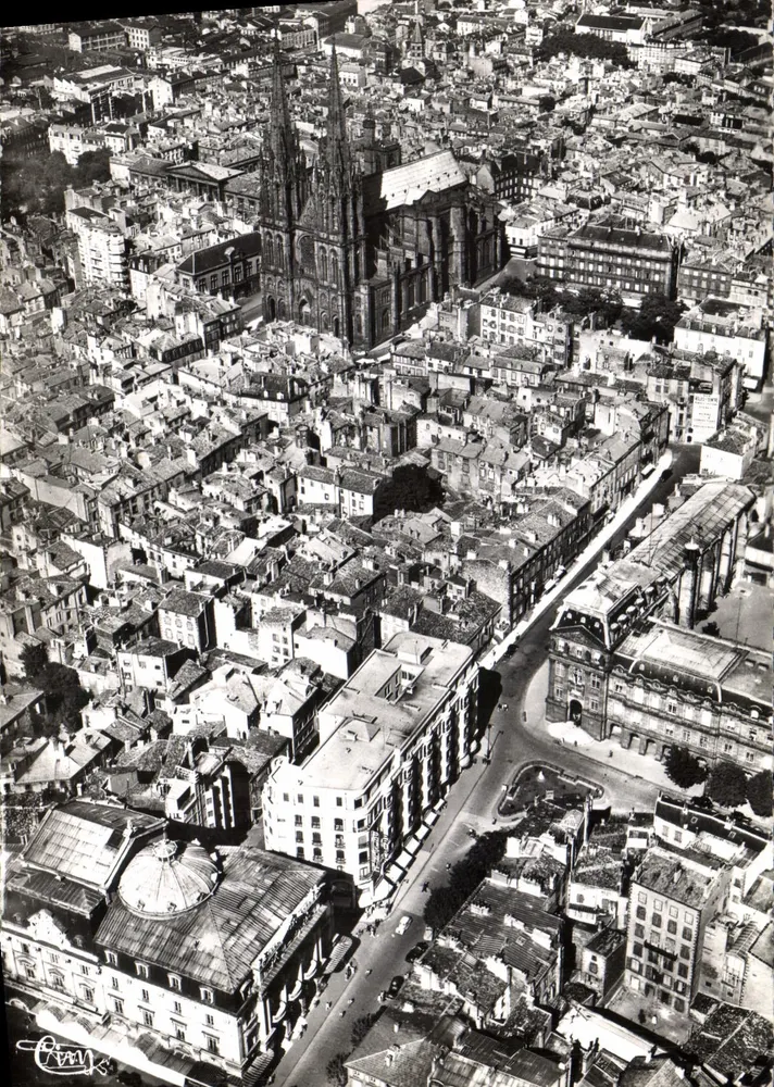 Clermont-Ferrand — Luftbild der Kathedrale — CIM - Vorderseite