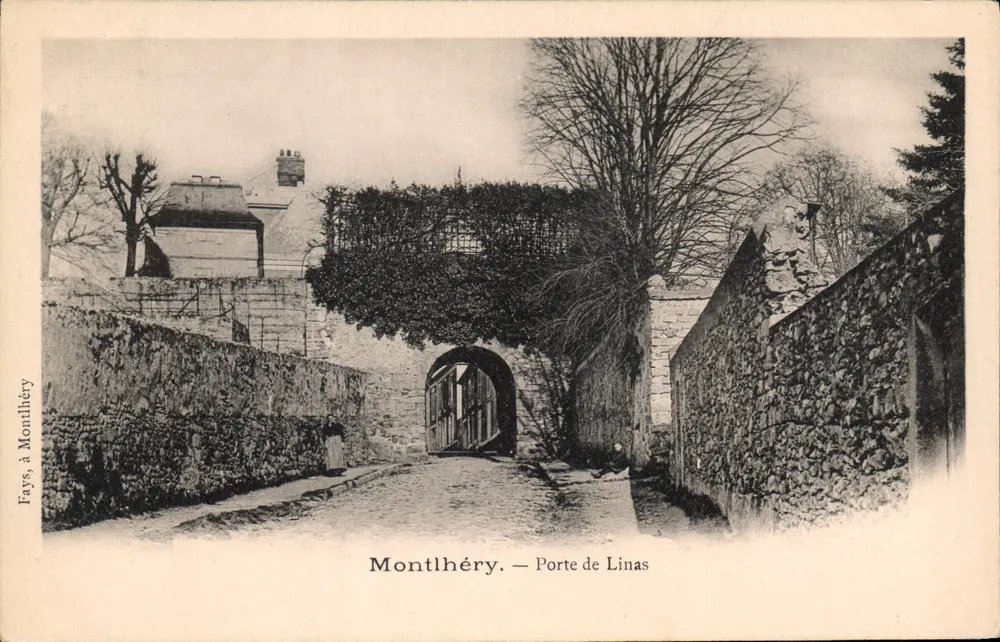 Montlhéry — Porte de Linas — Fays, bij Montlhéry - Voorkant