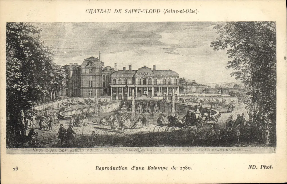 Castillo de Saint-Cloud (Seine-et-Oise) — Vista de una de las alas del castillo, lado del parque ecuestre o del camino de Versalles — ND. Fot. n°26 - Anverso