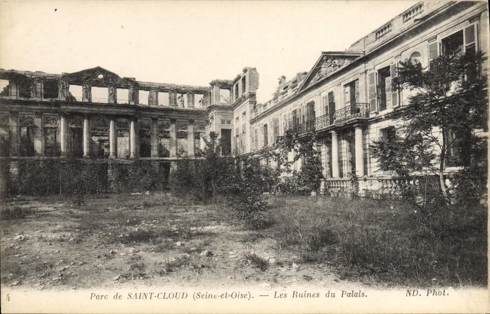 Parc de SAINT-CLLOUD (Seine-et-Oise) — As Ruínas do Palácio — ND. Phot. - Frente