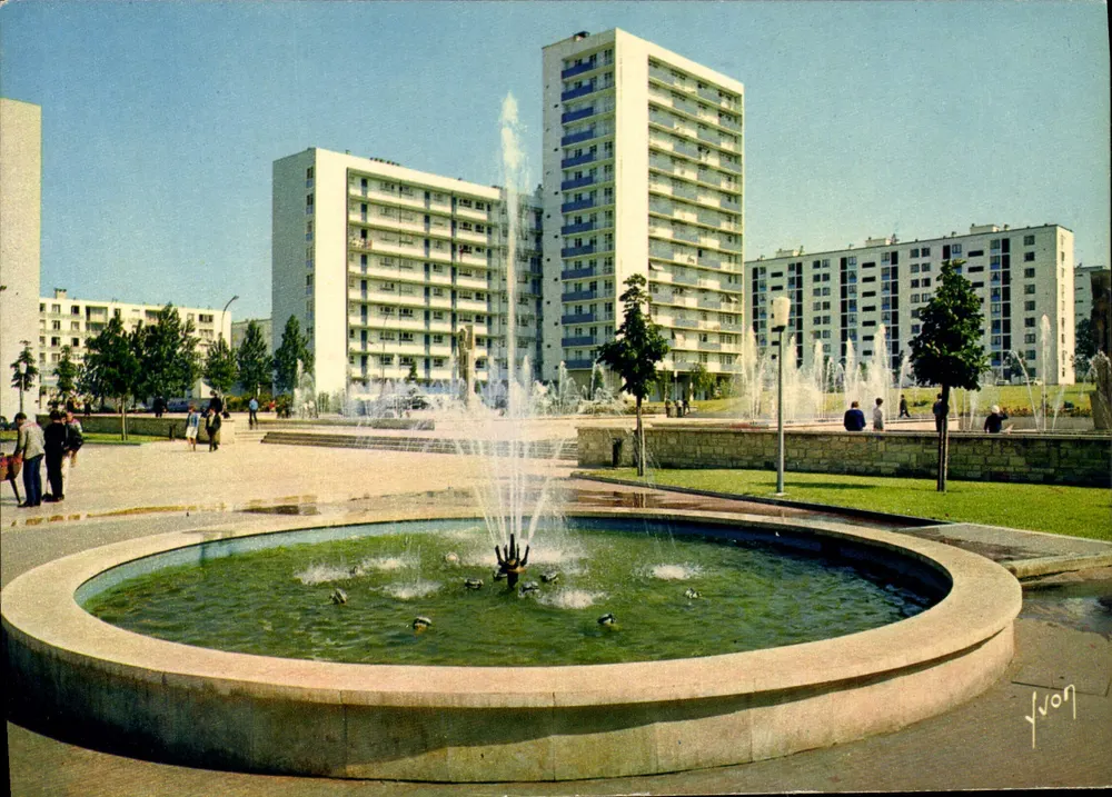 Place de l'Abbaye — Crétail (Val-de-Marne) — Éditions Jean-Jaurès - Vorderseite