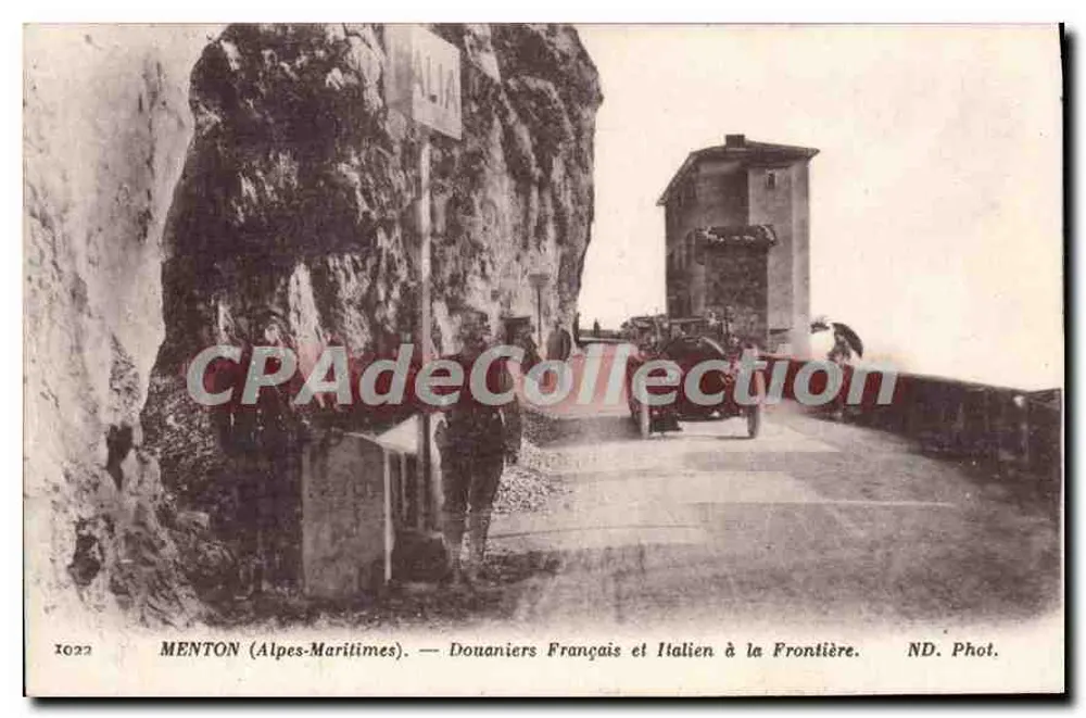 Menton (Alpes-Maritimes) — Französischer und italienischer Zollbeamter an der Grenze — ND. Foto. - Vorderseite