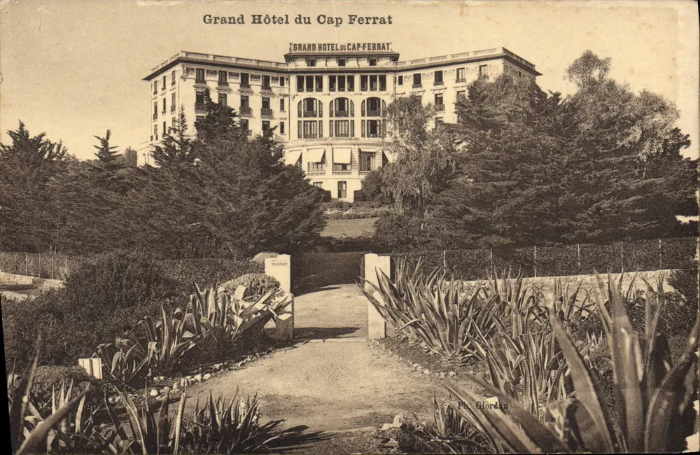 Grand Hôtel du Cap Ferrat — visão geral — Ph. Giordan - Frente