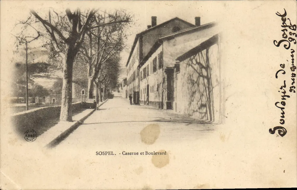 Sospel - Quartel e Avenida - Frente