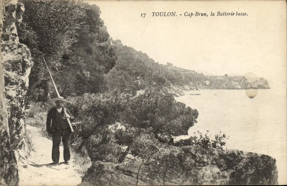 Toulon - Cabo Branco, a Bateria Baixa — Editor: 748 Imp. D'Impressions Phototypiques, Toulon, n°17 - Frente