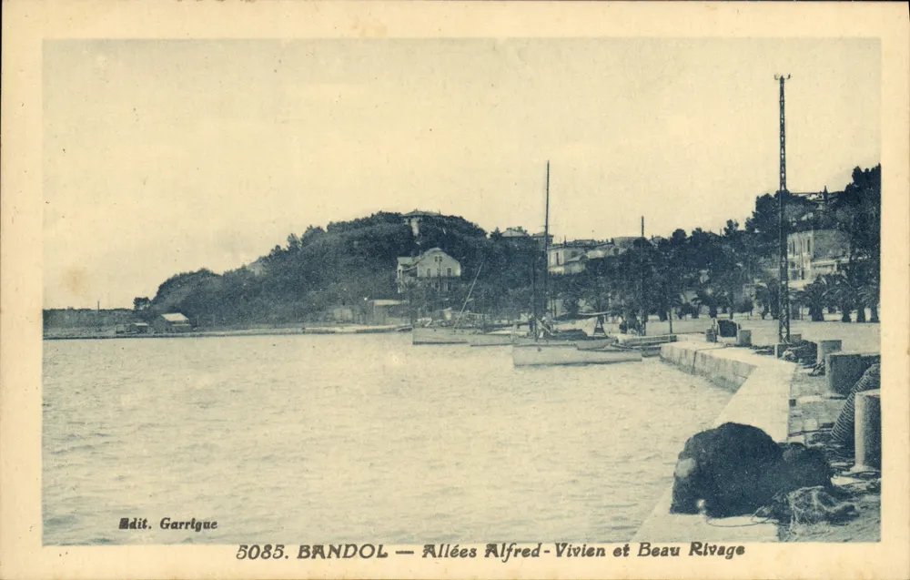 Bandol — Allées Alfred-Vivien und Beau Rivage — Edit. Garrigue 50885 - Vorderseite