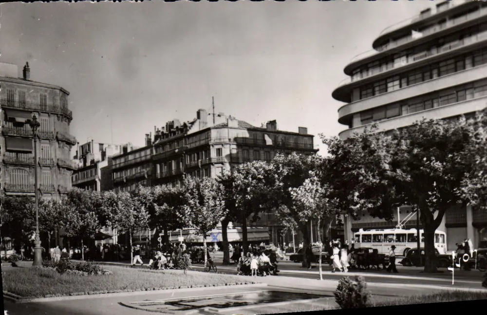 Boulevard de Strasbourg — Toulon — Edities van Kunst Marlet, n° B. 324 - Voorkant