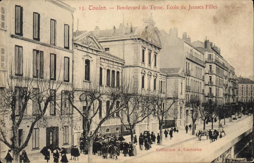 Toulon — Boulevard du Tesse. Schule für junge Mädchen — Collection A. Couturier - Vorderseite