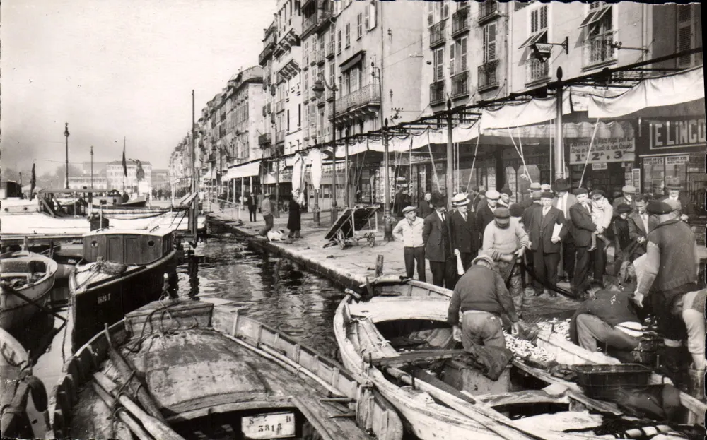 Toulon-sur-Mer — Fischer am Kai — Éditions MAR, Nice - Vorderseite