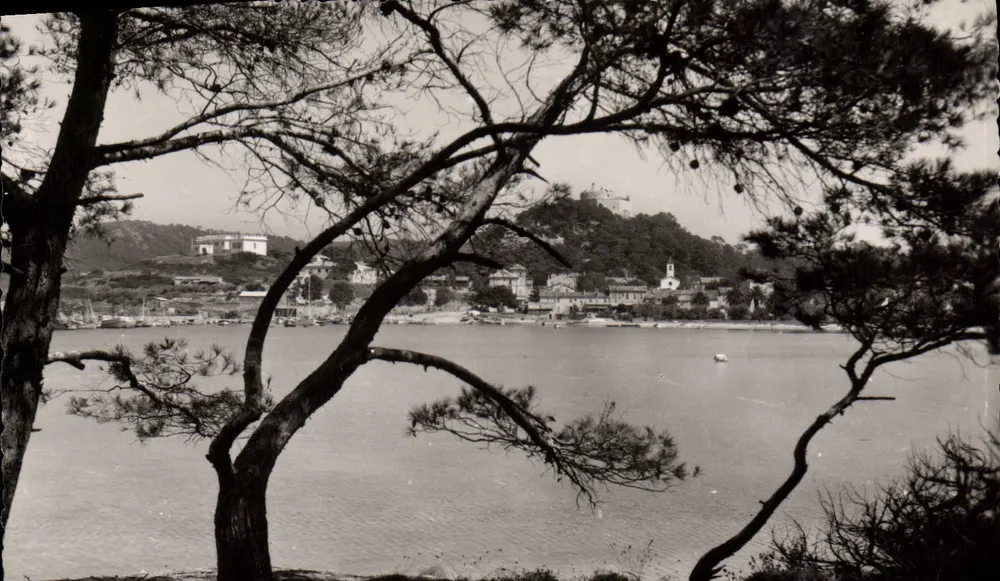 Ile de Porquerolles — Das Dorf — Éditions de France Gesellschaft - Vorderseite