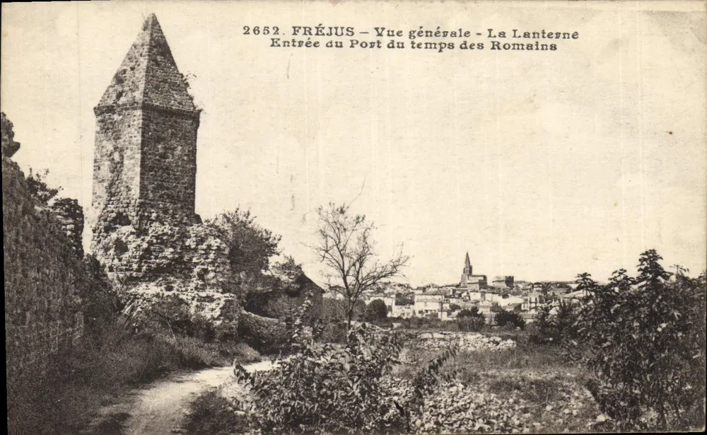 Fréjus — Allgemeiner Blick — La Lanterne, Eingang zum Hafen der Römer - Vorderseite