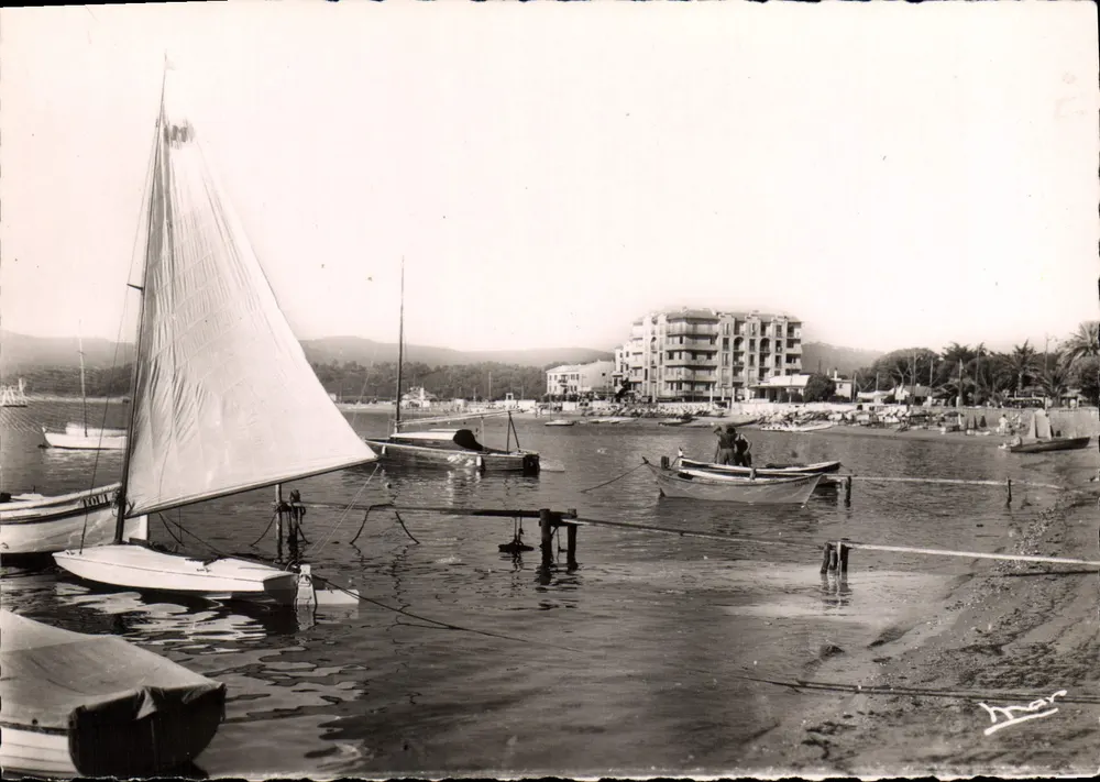 Le Lavandou (Var) - A Praia — Fotografia de MAR — n° 688 - Frente