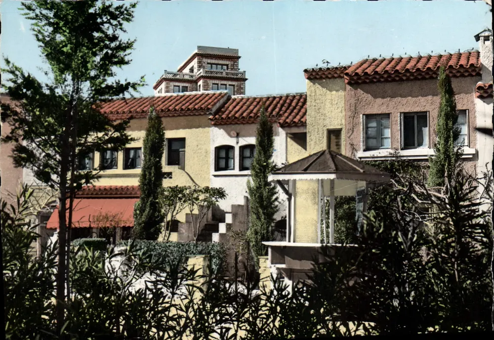 Ile de Bendol — Bandol (Var) — Ansicht des Kiosks und der Häuser - Vorderseite